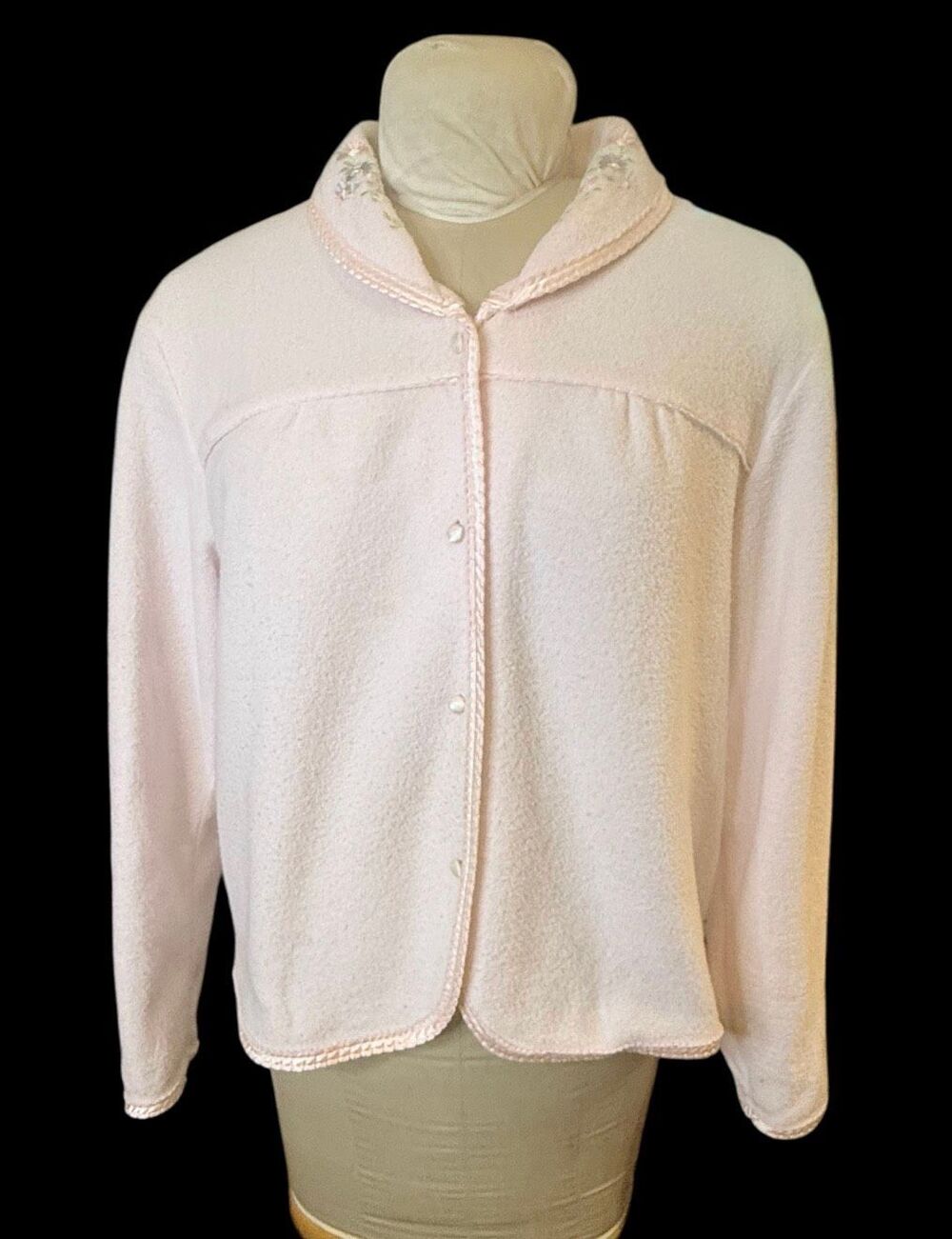 Intimate Essentials Soft Fleece Button Front Pink Bed Jacket Large Embroidered C - Picture 2 of 13